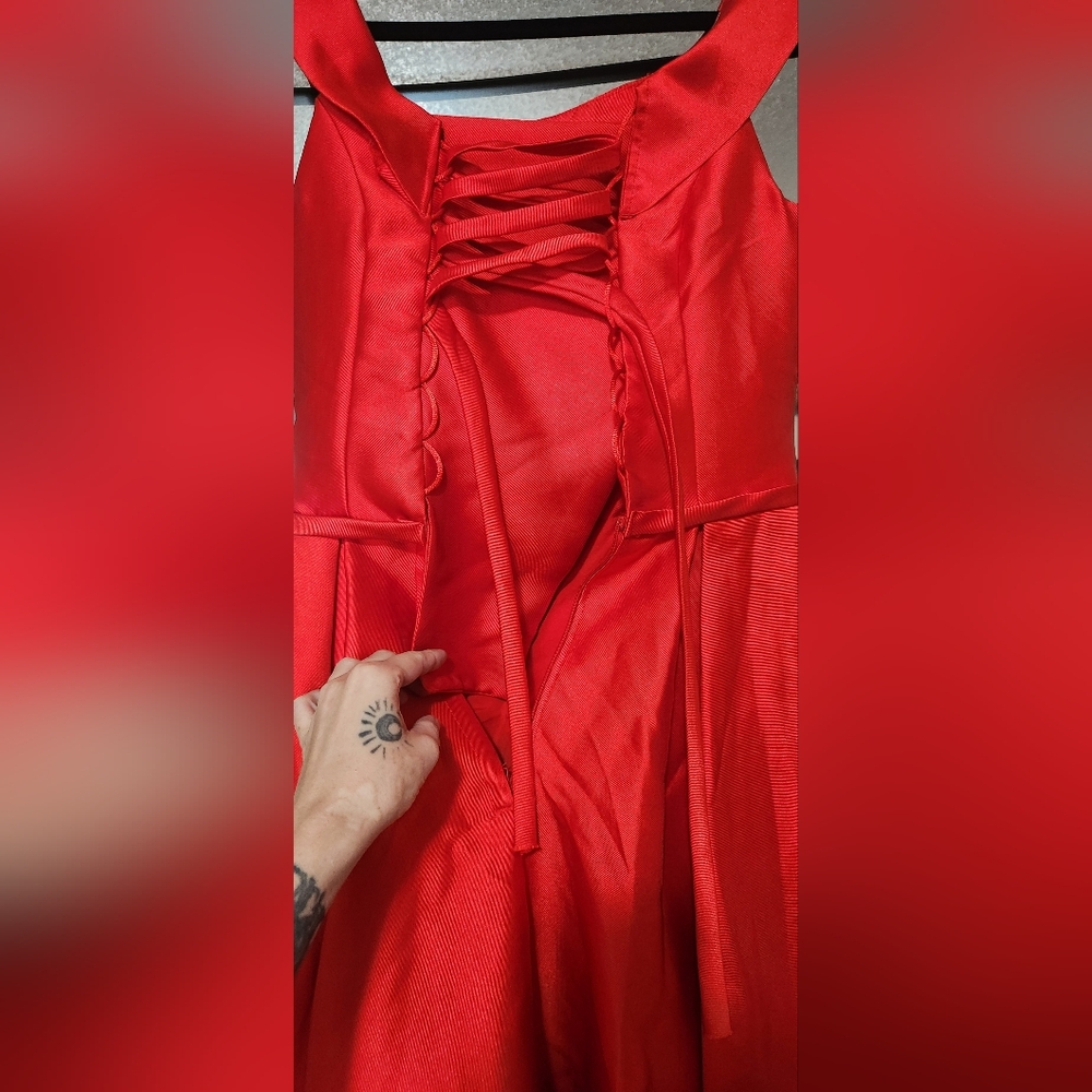 Red Vintage Style Dress - Picture 2 of 3